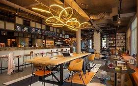 Moxy Paris Clamart